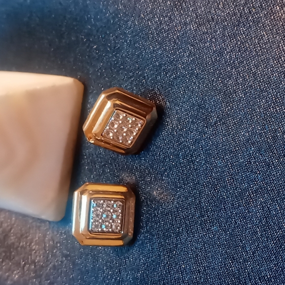 Vintage 1984 Avon pave earrings. Like new. - Picture 1 of 6